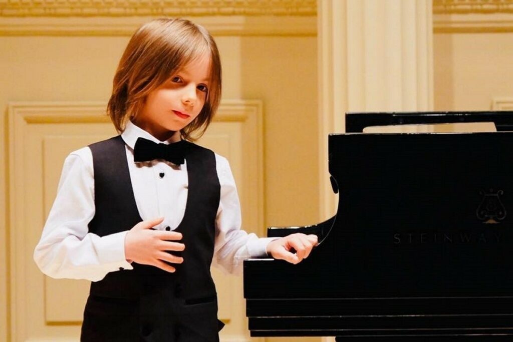 Στέλιος Κερασίδης: Ο 9χρονος σολίστ του πιάνου στη λίστα με τα 100 μεγαλύτερα ταλέντα του κόσμου!