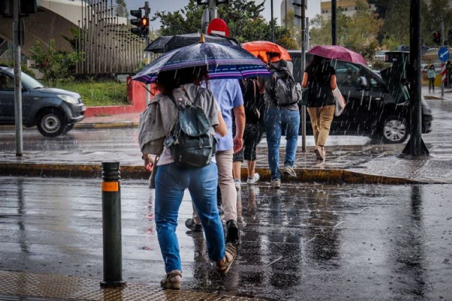 Ασταθής ο καιρός - Στους 35 βαθμούς η θερμοκρασία σήμερα - Πού θα βρέξει