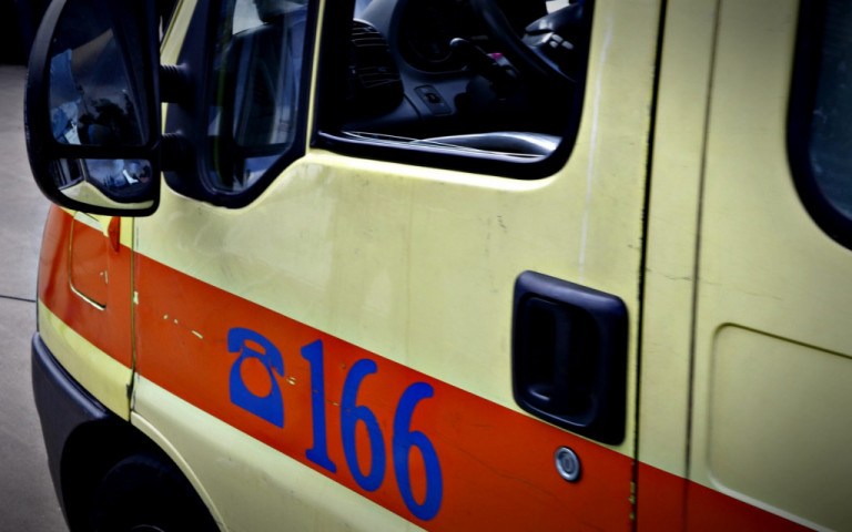 Ζευγάρι βρέθηκε νεκρό με χειροπέδες στα χέρια μετά από πτώση του αυτοκινήτου στη Θάλασσα