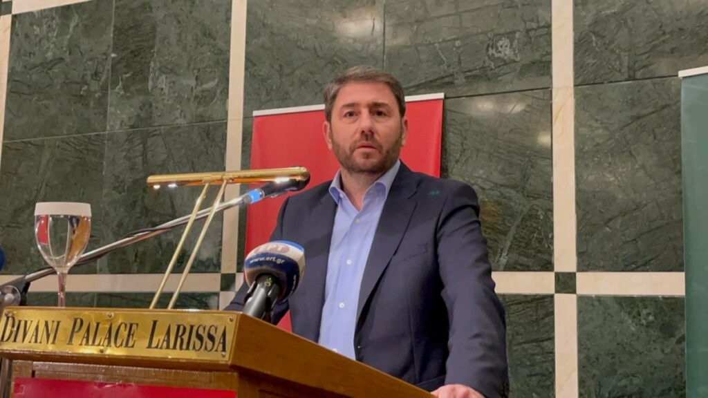 Ανδρουλάκης: Απαράδεκτο να οδηγείται το ΝΑΤΟ από τους εκβιασμούς Ερντογάν