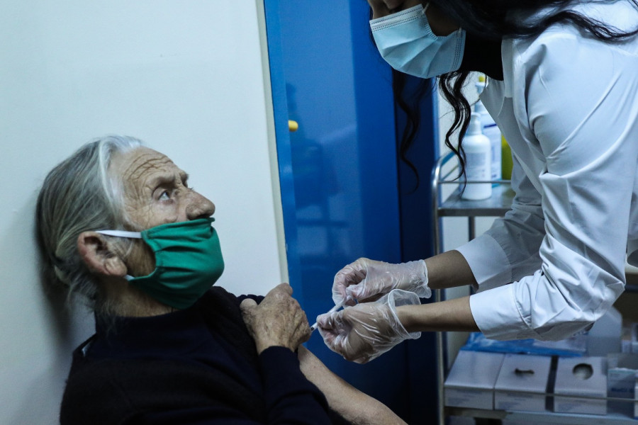 υποχρεωτικός εμβολιασμός για τους 60+