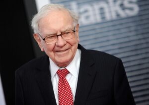 Warren Buffett: Πουλάει περισσότερα περιουσιακά στοιχεία απ' όσα αγοράζει
