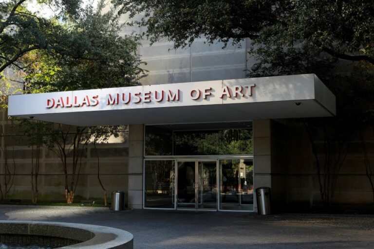 Τέξας: Νευρίασε με την κοπέλα του και κατέστρεψε αρχαία ελληνικά αντικείμενα αξίας 5 εκατ. δολαρίων σε Μουσείο