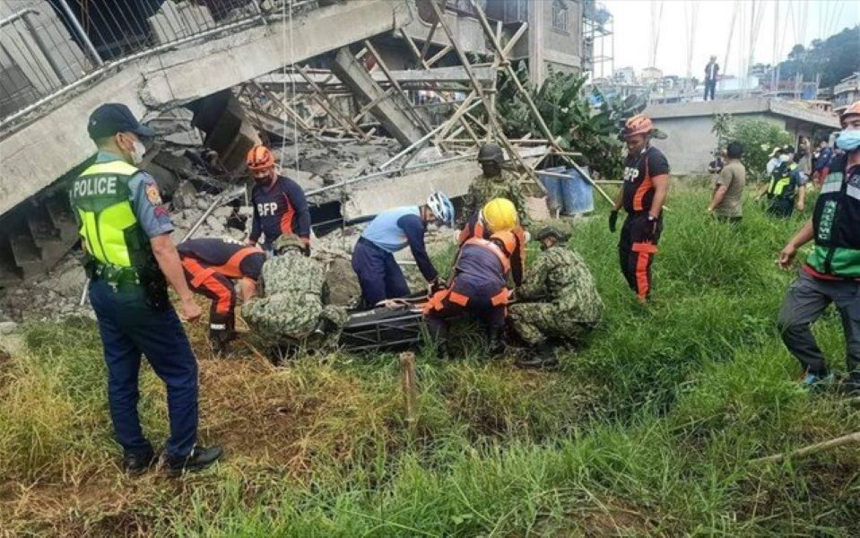 Φιλιππίνες: Νεκροί και τραυματίες από τον σεισμό - Κάτοικοι έτρεχαν να σωθούν, βιτρίνες και σπίτια κατέρρεαν