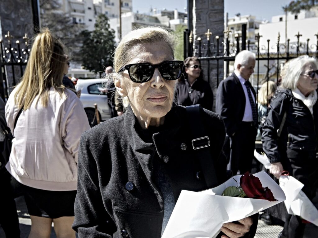 Ντίνα Κώνστα.