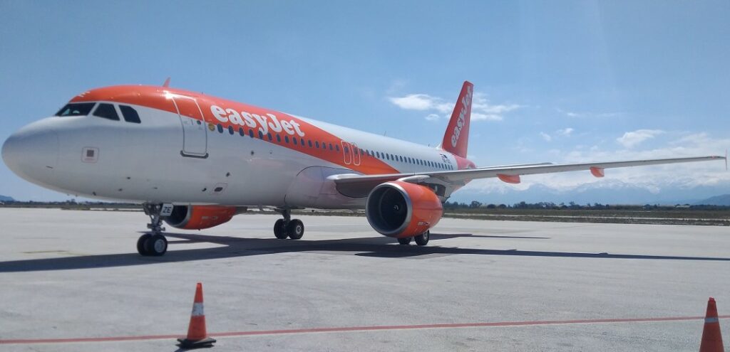 Ισπανία: Αεροσκάφος της Easyjet συνοδεύτηκε από ένα μαχητικό F-18