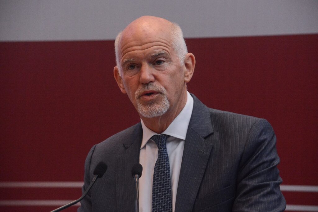 Παπανδρέου: «Ο πολίτης πληρώνει ακριβά τα μεγάλα προβλήματα στη δημόσια υγεία και την ακρίβεια στην ενέργεια»