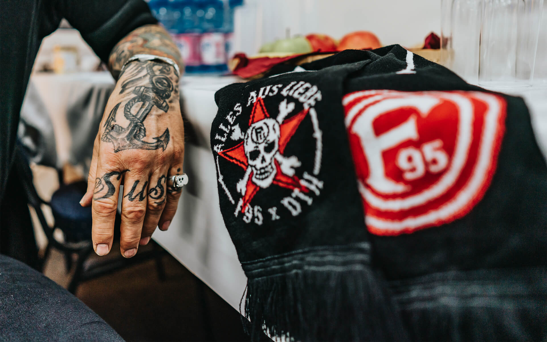 Die Toten Hosen: Πώς μια πανκ μπάντα έσωσε την αγαπημένη της ομάδα