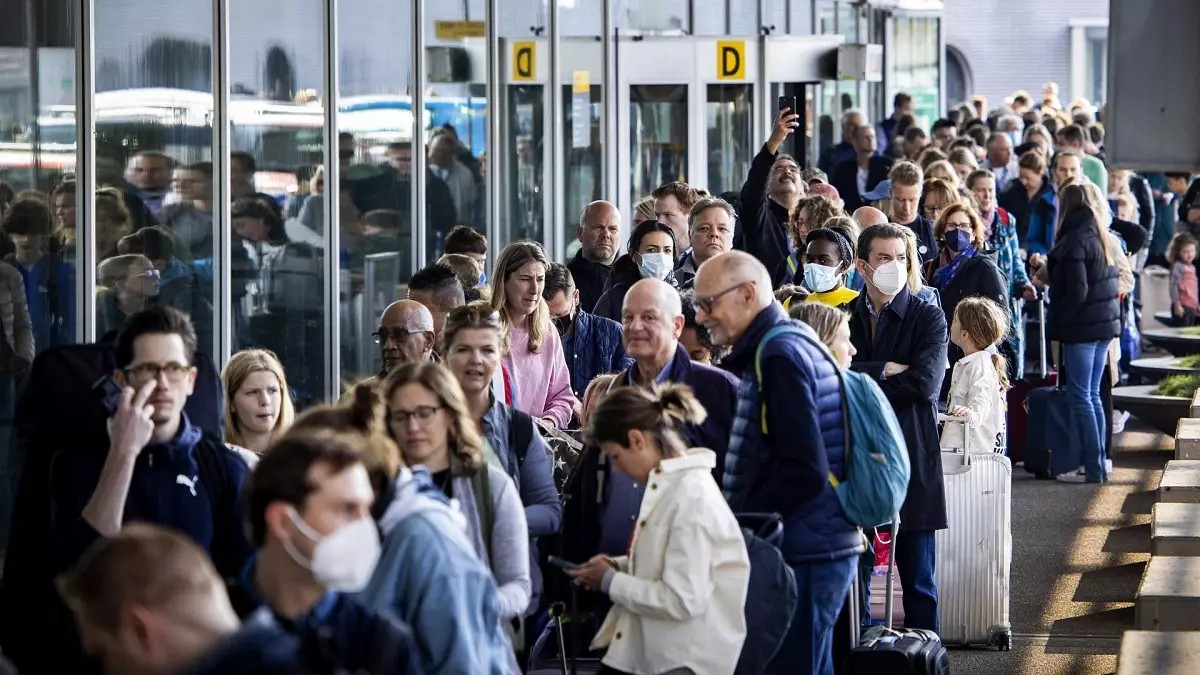 Γιατί τα ελληνικά αεροδρόμια γλιτώνουν από το πανευρωπαϊκό χάος
