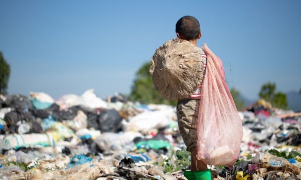 ΟΗΕ: Σε καθεστώς φτώχειας 71 εκατομμύρια άνθρωποι τους τελευταίους τρεις μήνες
