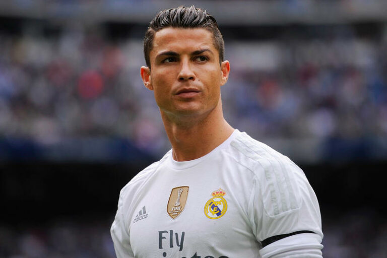 «Δαγκάνες» στους τροχούς της Rolls του Ronaldo