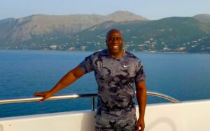 Μάτζικ Τζόνσον: Στην Ελλάδα ο πρώην άσος του ΝBA - Το ταξίδι του κοστίζει 150.000 δολάρια την ημέρα