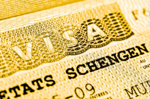 Golden Visa: Νομοθετική ρύθμιση διπλασιάζει τα όρια για την απόκτησή της