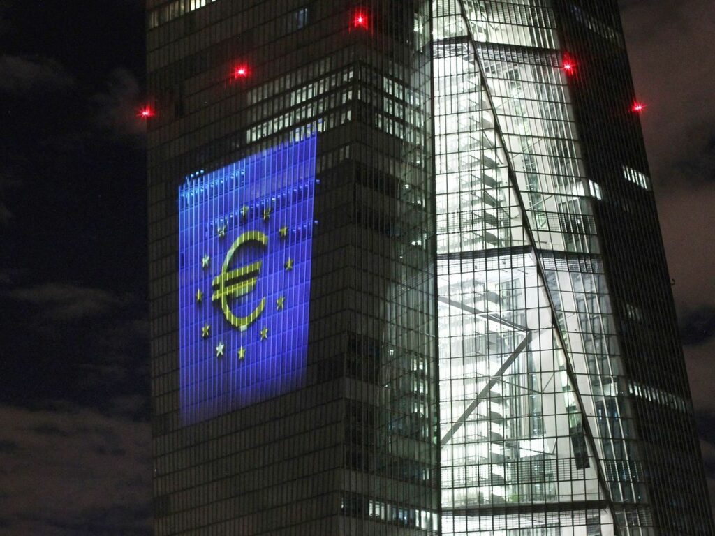 Τι σημαίνει για Ευρώπη η απόλυτη ισοτιμία