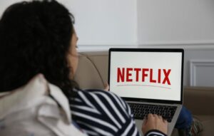 Netflix: Συνεχίζει να χάνει συνδρομητές