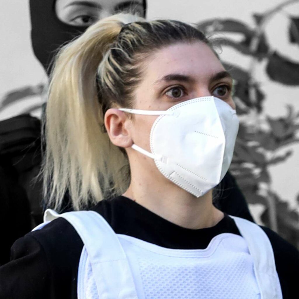 Το απλανές βλέμμα της Πισπιρίγκου από την Ευελπίδων