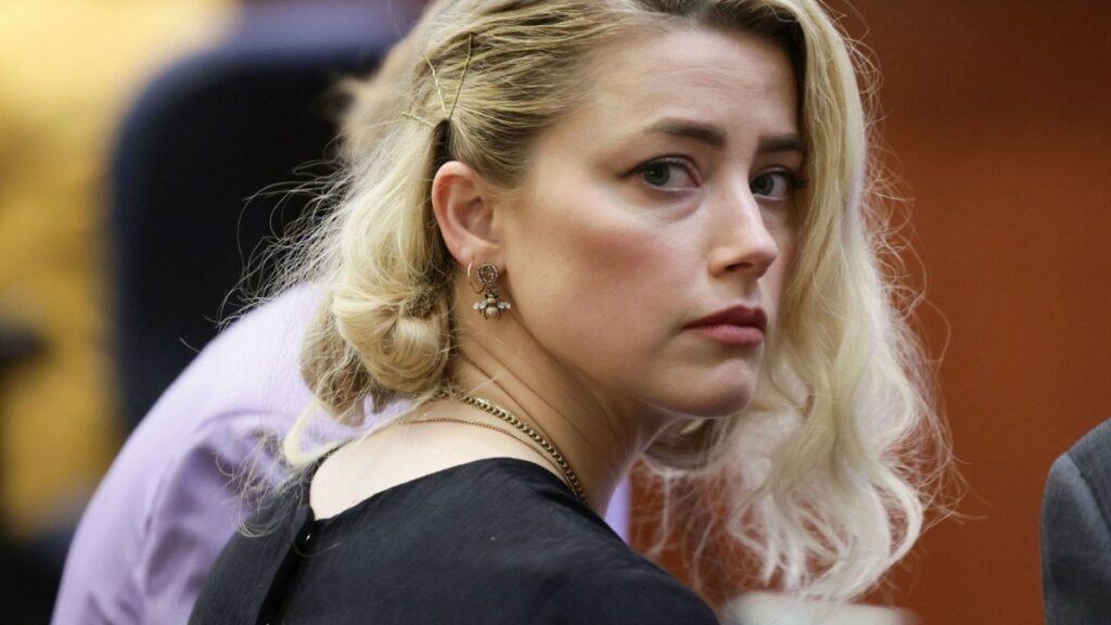 220722061009_amber-heard