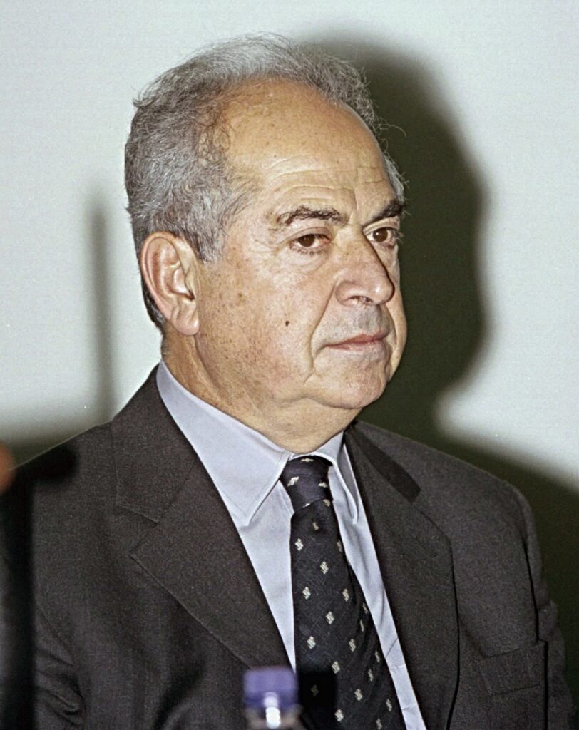 Δημήτρης Αποστολάκης.