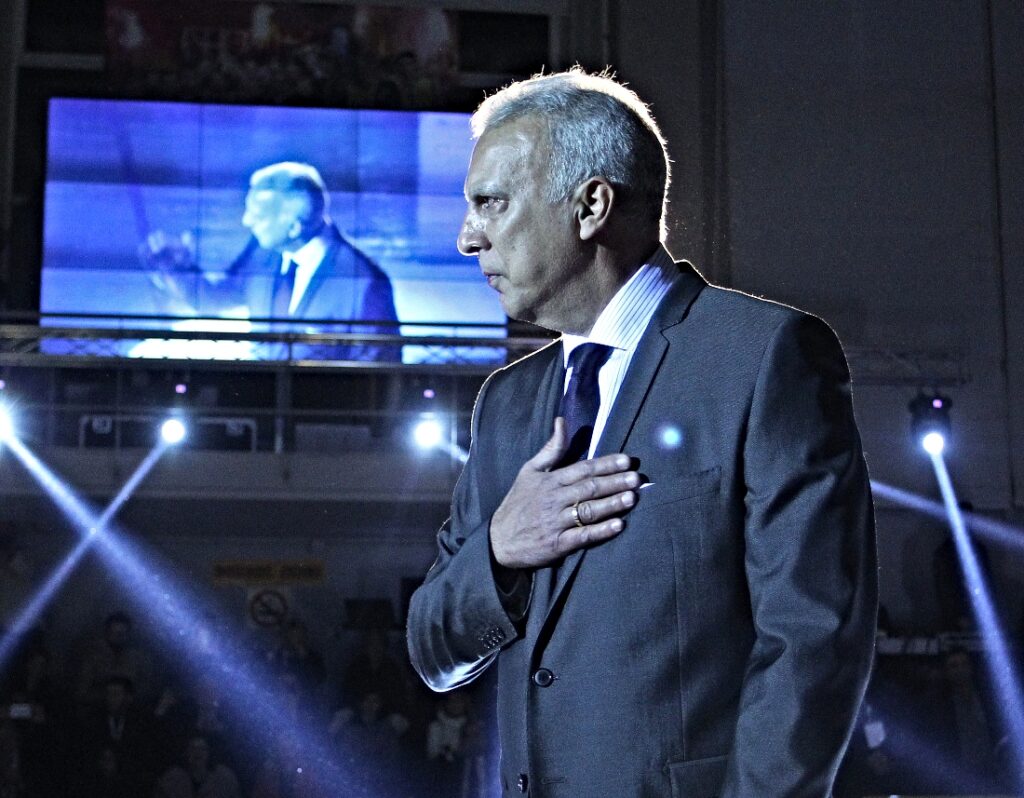 Νίκος Γκάλης.