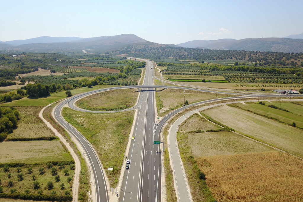 Το περίεργο νταραβέρι και οι μυστήριοι χειρισμοί στο Μπράλος - Άμφισσα των 285 εκατ. που η Επιτροπή του διαγωνισμού αφαίρεσε από Ίντερκατ -ΤΕΚΑΛ - CMC και κατακύρωσε στην Αβαξ!