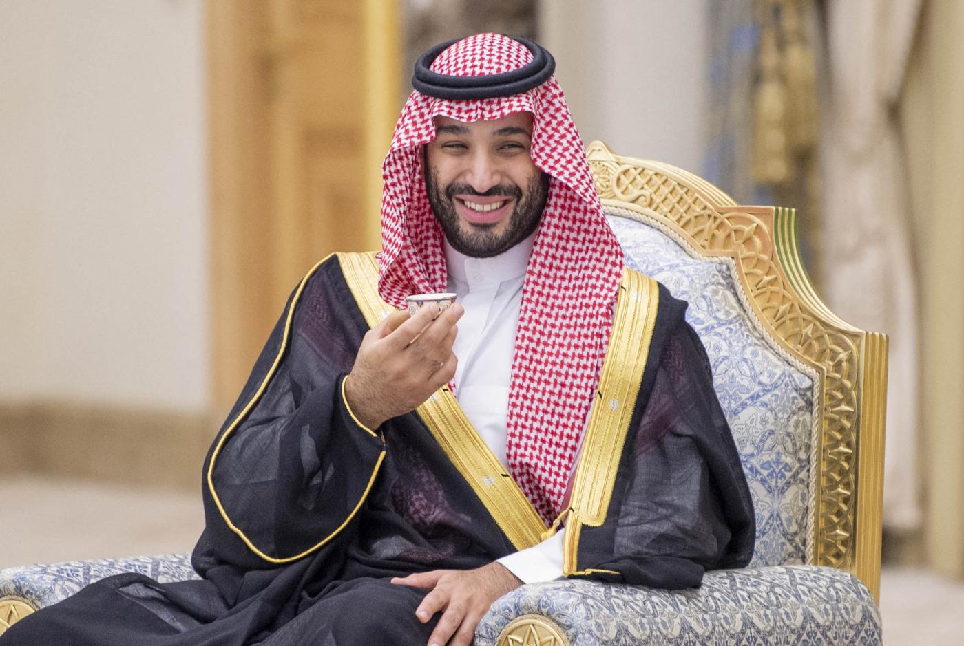 Credit Suisse: Ράλι 10% - Έτοιμος να επενδύσει ο πρίγκιπας Μοχάμεντ Μπιν Σαλμάν