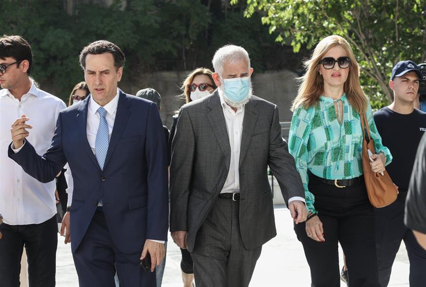 Δίκη Φιλιππίδη: Χωρίς χειροπέδες στα δικαστήρια
