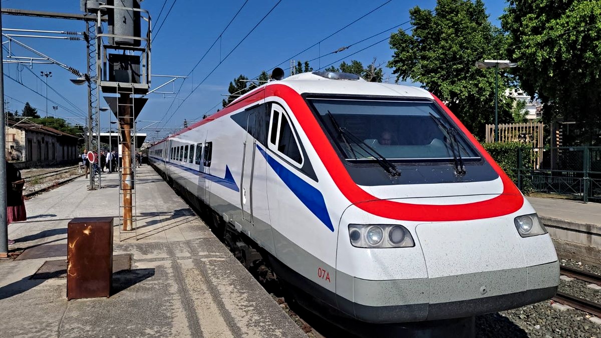 Hellenic Train: "Καμπάνα" €33.000 από τη Ρυθμιστική Αρχή Σιδηροδρόμων