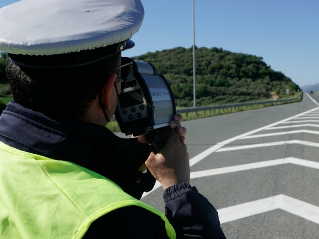 Περισσότεροι από 2.700 οδηγοί εντοπίστηκαν το πρώτο επτάμηνο του 2022 να οδηγούν υπό την επήρεια αλκοόλ