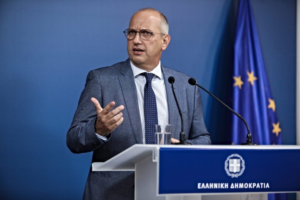 Γιάννης Οικονόμου, κυβερνητικός εκπρόσωπος.