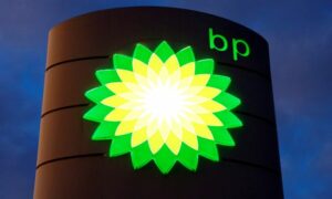 Η BP αύξησε το μέρισμά της κατά 10% στα 6,006 σεντ ανά μετοχή, περισσότερο από την προηγούμενη πρόβλεψή της για ετήσια αύξηση 4%. Τον Ιούλιο του 2020 μείωσε το μέρισμά της στα 5,25 σεντς για πρώτη φορά σε μια δεκαετία μετά την πανδημία.