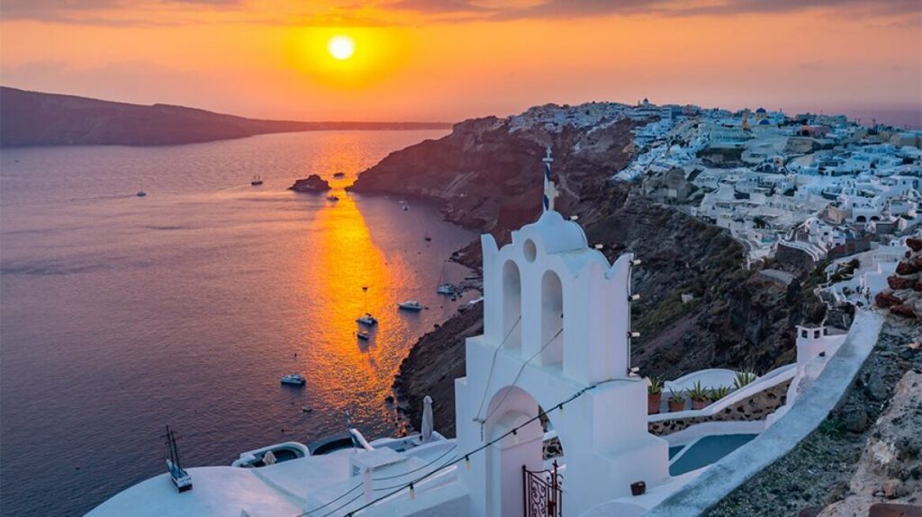 220803180426_santorini_main
