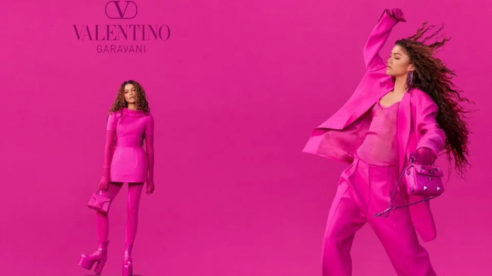 Valentino: Γιατί κάνει έμβλημα το ροζ-Η Zendaya γίνεται η μούσα του- Sir Lewis Hamilton σε έναν διαφορετικό ρόλο