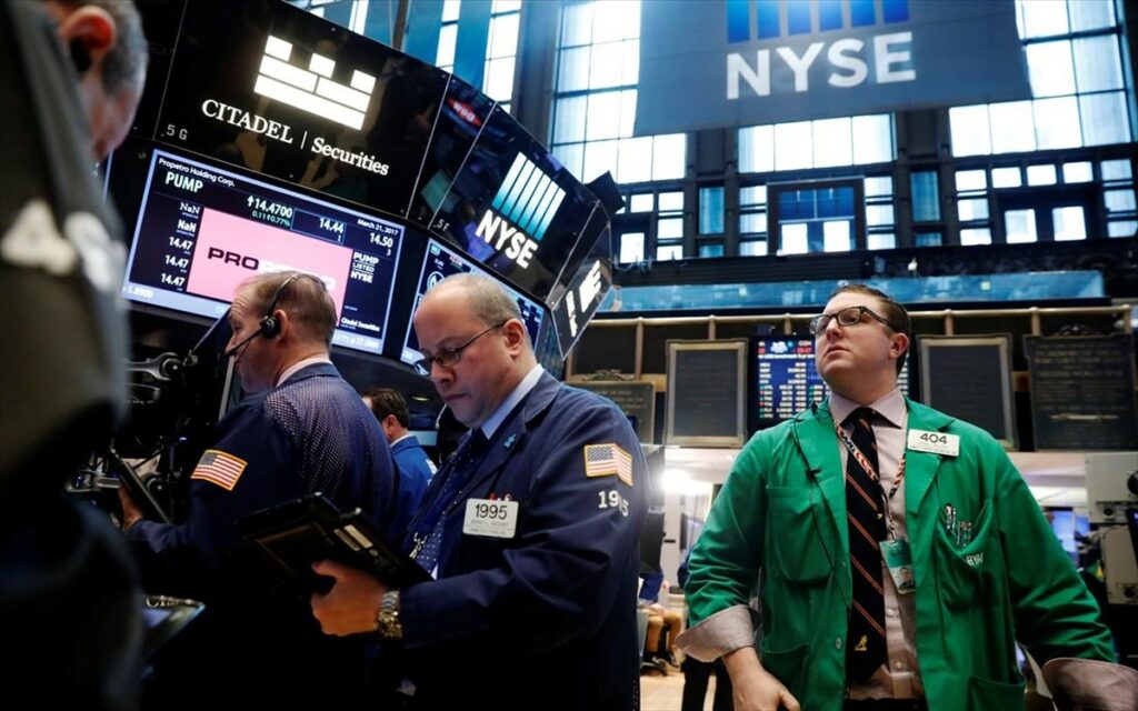 Wall Street: Βαριές απώλειες για τους δείκτες – Σε υψηλό 16 ετών το αμερικανικό 10ετές