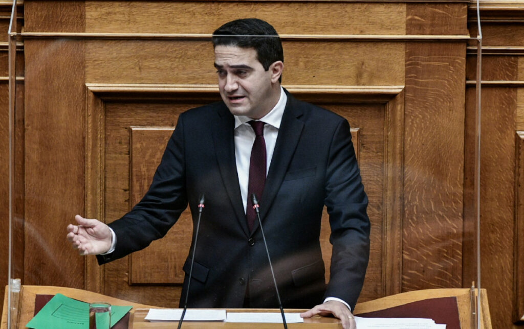 Μ. Κατρίνης: Η χώρα είναι ξέφραγο αμπέλι με ευθύνη του πρωθυπουργού