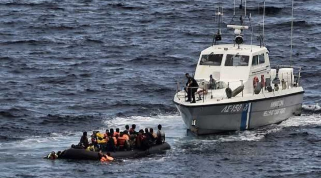 Επιχείρηση διάσωσης 80 μεταναστών νότια της Ρόδου – Έχουν διασωθεί 29