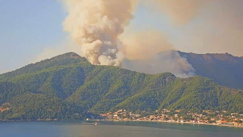Φωτιά στη Θάσο