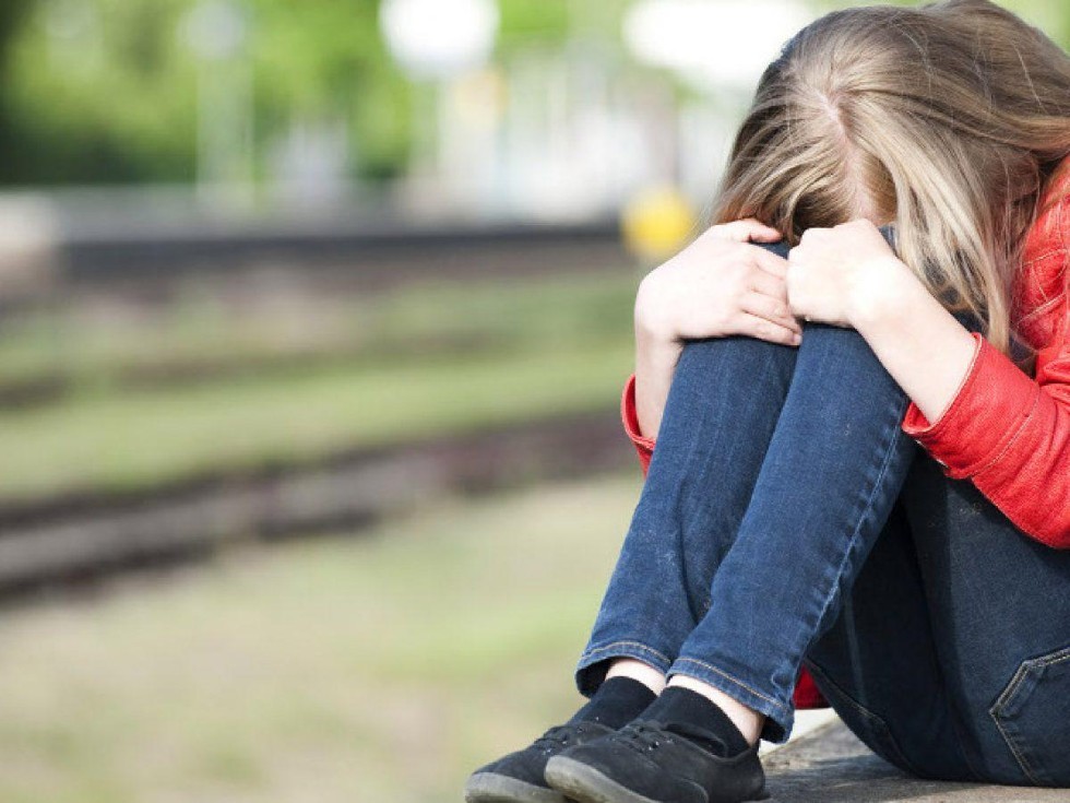 Bullying: «Τη φώναζε πελεκάνο, χοντρέλα και γυαλάκια»