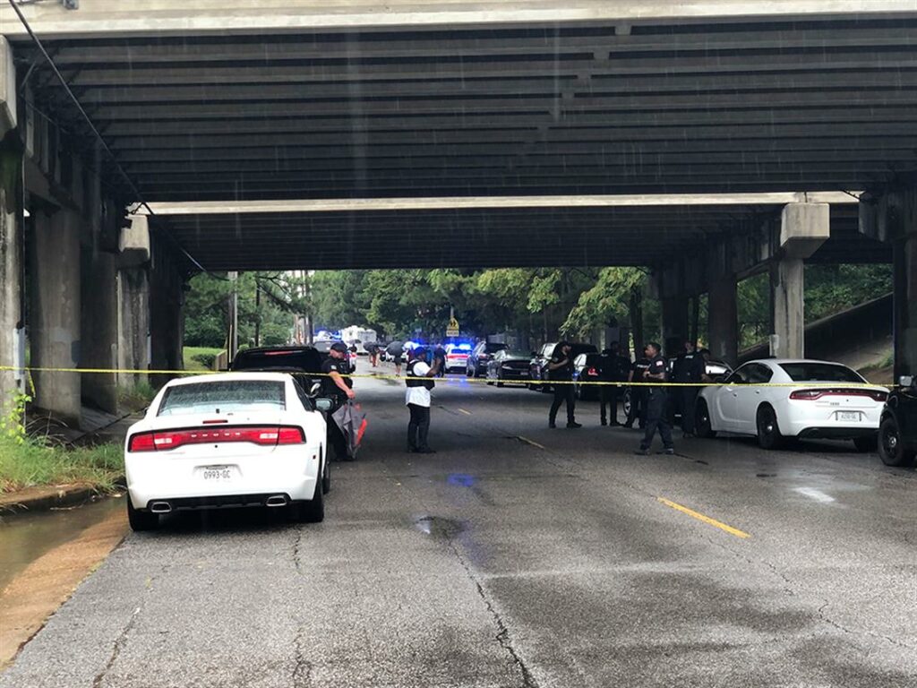 ΗΠΑ: Έξι τραυματίες από πυρά έξω από νοσοκομείο στην περιοχή του Μέμφις