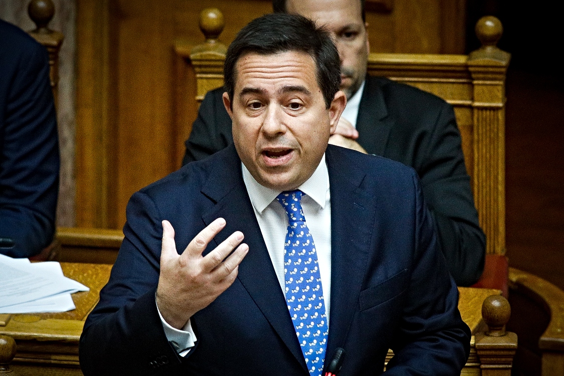 Μηταράκης: Να απαντήσει ο ΣΥΡΙΖΑ για την υπόθεση Καλογρίτσα και τις βαλίτσες με χρήματα προς το κόμμα