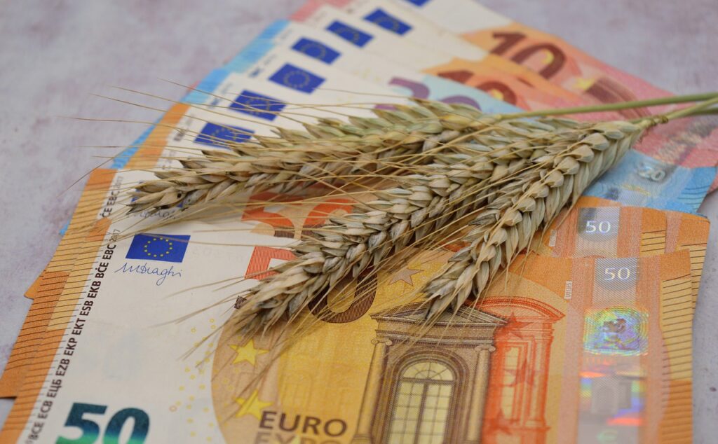 Πού οφείλεται η αναπάντεχη πτώση στις παγκόσμιες τιμές τροφίμων