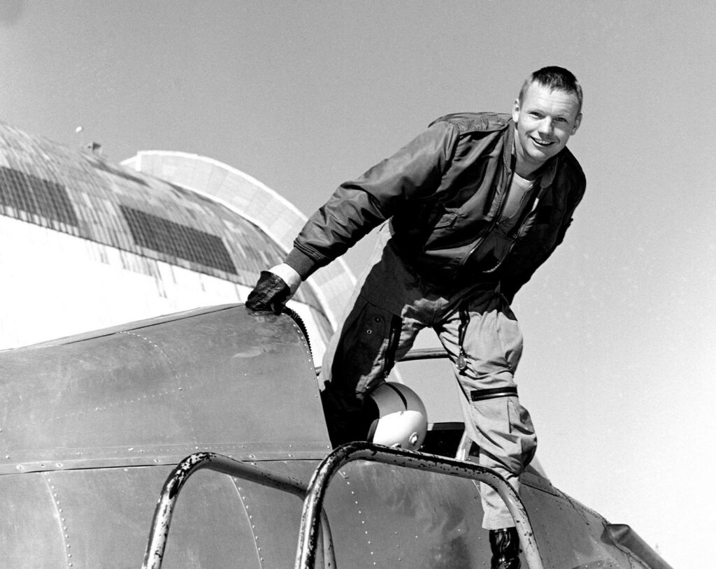 Neil Armstrong: Πόσα πήρε για να περπατήσει στο φεγγάρι