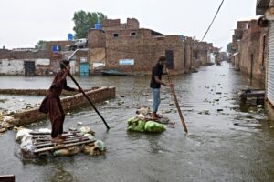 Τραγωδία δίχως τέλος στο Πακιστάν, πάνω από 1.000 οι νεκροί από τις πλημμύρες.