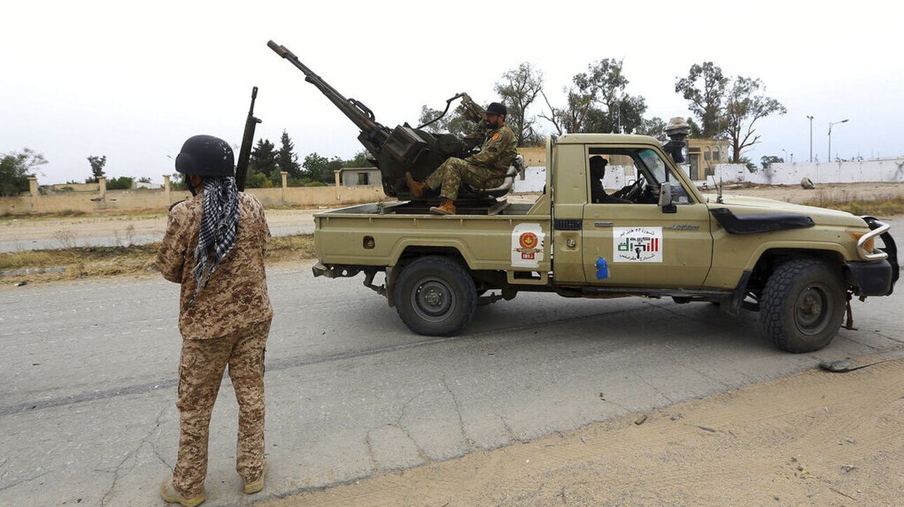 Λιβύη: Μπασάγα και Ντμπεϊμπά ρίχνουν τις ευθύνες ο ένας στον άλλον για τις αιματηρές συγκρούσεις