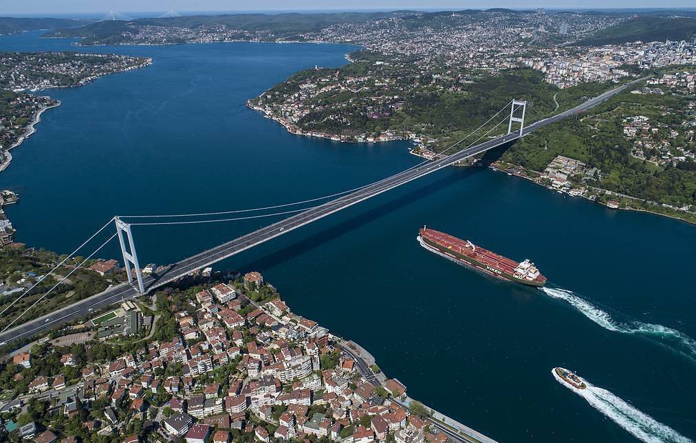 Τουρκία: Αυξάνει 400% τα τέλη διέλευσης στον Βόσπορο - Κυβερνητική παρέμβαση ζητούν οι εφοπλιστές