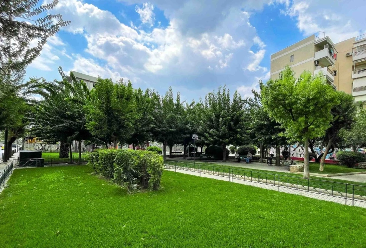 Δεκαεννέα «πράσινες» αναπλάσεις τον Αύγουστο, στις γειτονιές της Αθήνας (εικόνες)