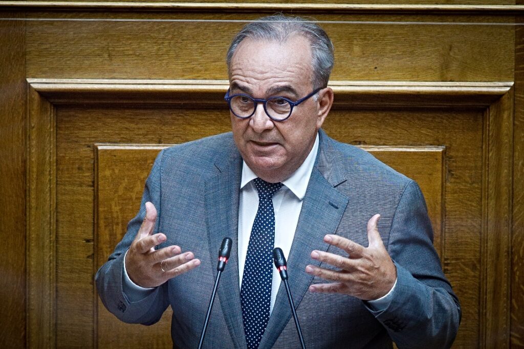 Ν. Παπαθανάσης: «Η μη εξυγίανση των ναυπηγείων Ελευσίνας σημαίνει κατ’ ουσίαν πτώχευση»