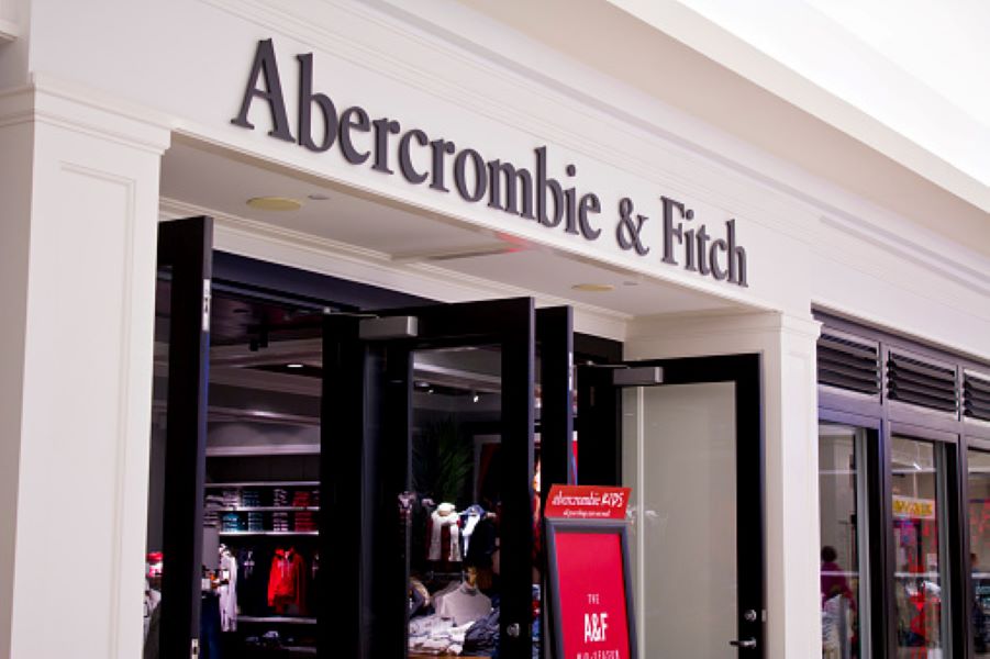 Abercrombie & Fitch: Η ανάρτηση στα social media που έφερε «θύελλα» αντιδράσεων