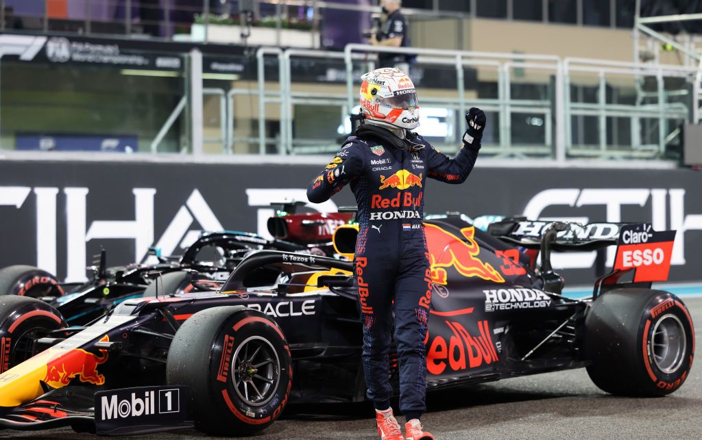 220828205641_max-verstappen-red-bull-racing-rb16b-honda-engine-after-news-photo-1643588064