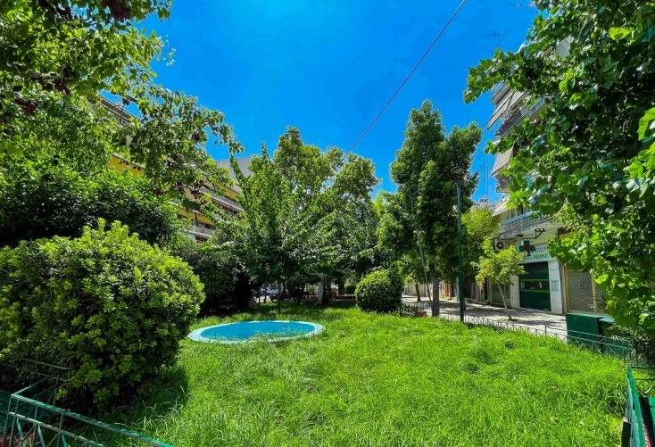 Δεκαεννέα «πράσινες» αναπλάσεις τον Αύγουστο, στις γειτονιές της Αθήνας (εικόνες)