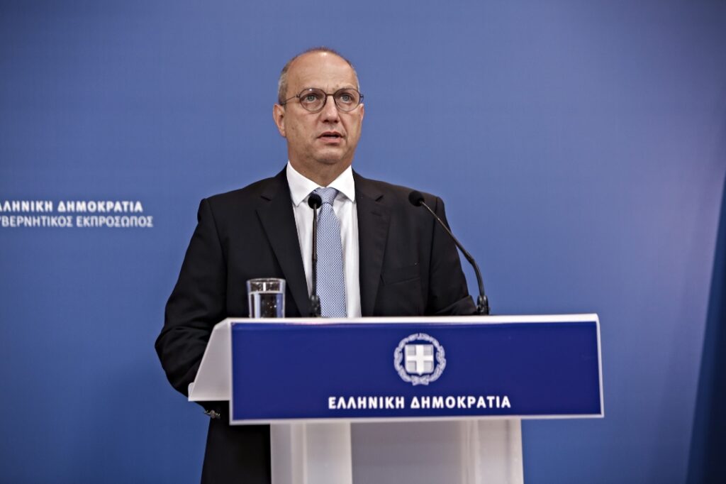 Γιάννης Οικονόμου, κυβερνητικός εκπρόσωπος.